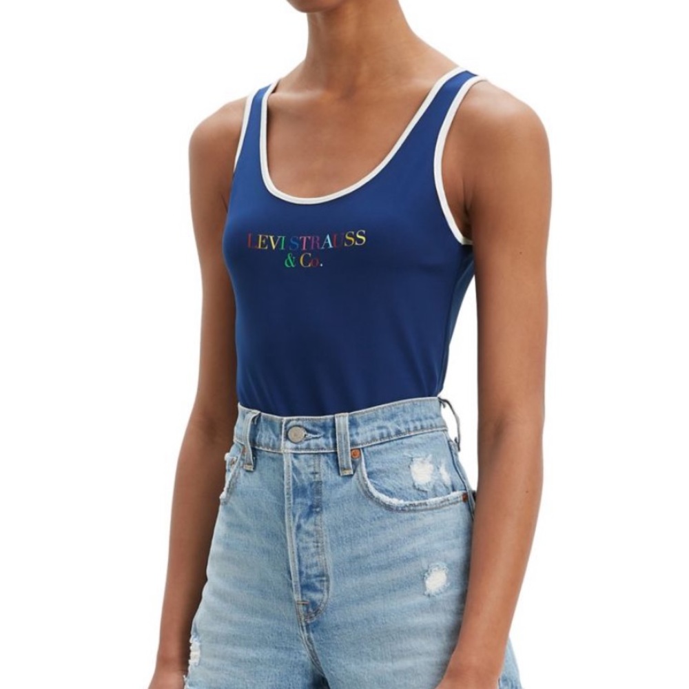 2/$40 New Levis contrast trimmed graphic bodysuit